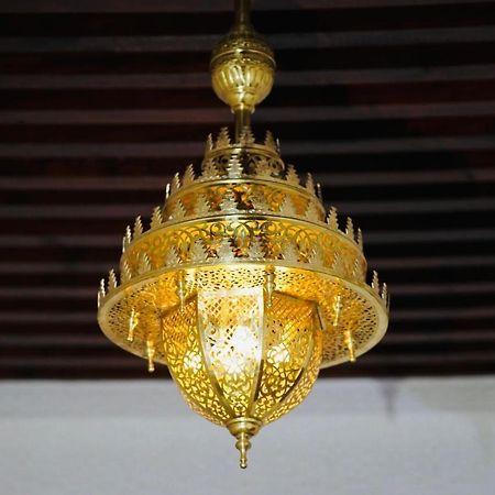 Riad Amelia : Lalla Fatima Zohra Room Tétouan Extérieur photo